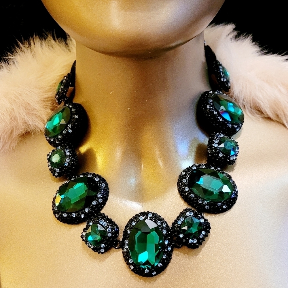 Baroque Green & Blue Oval Austrian Crystal Gunmetal Statement Necklace